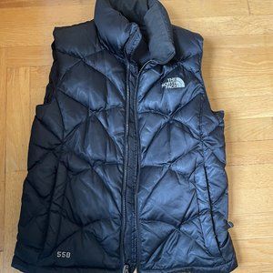 The Northface Black Puffer Vest 550